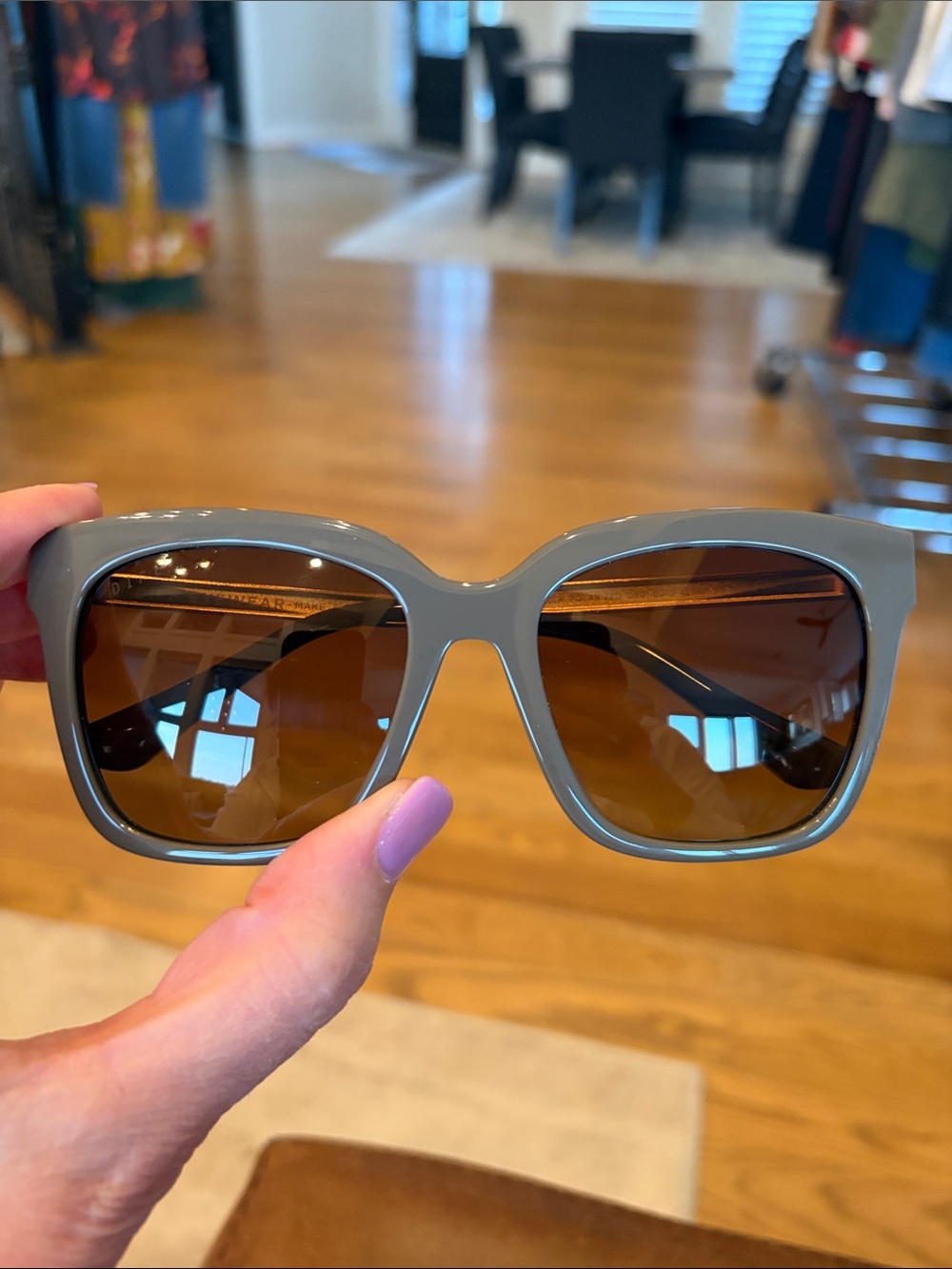 Never worn Diff Eyewear Sunglasses with Brown Lenses